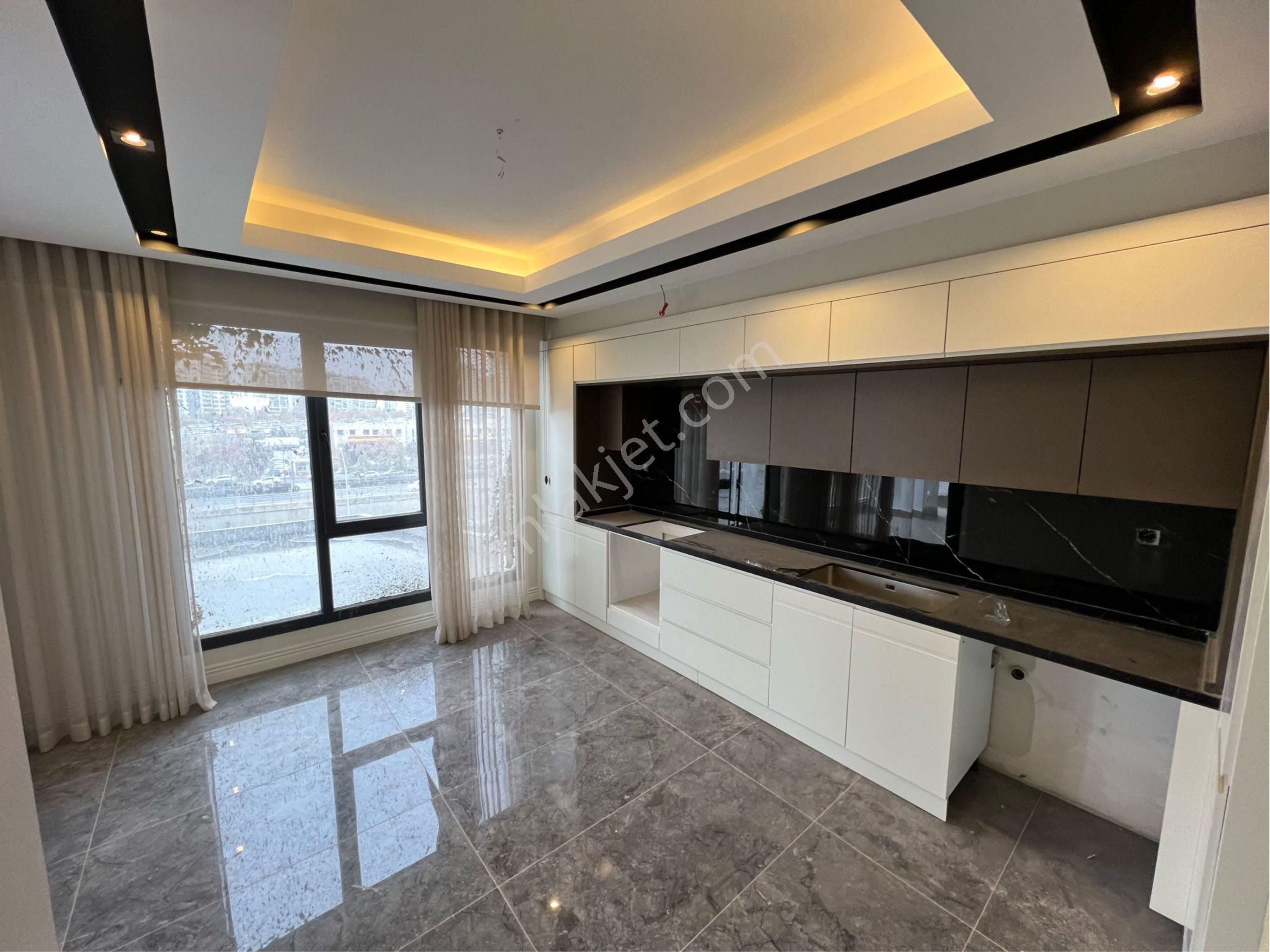 Karakuş Parma’da Acil Satılık 2.5+1 Fırsat Daire