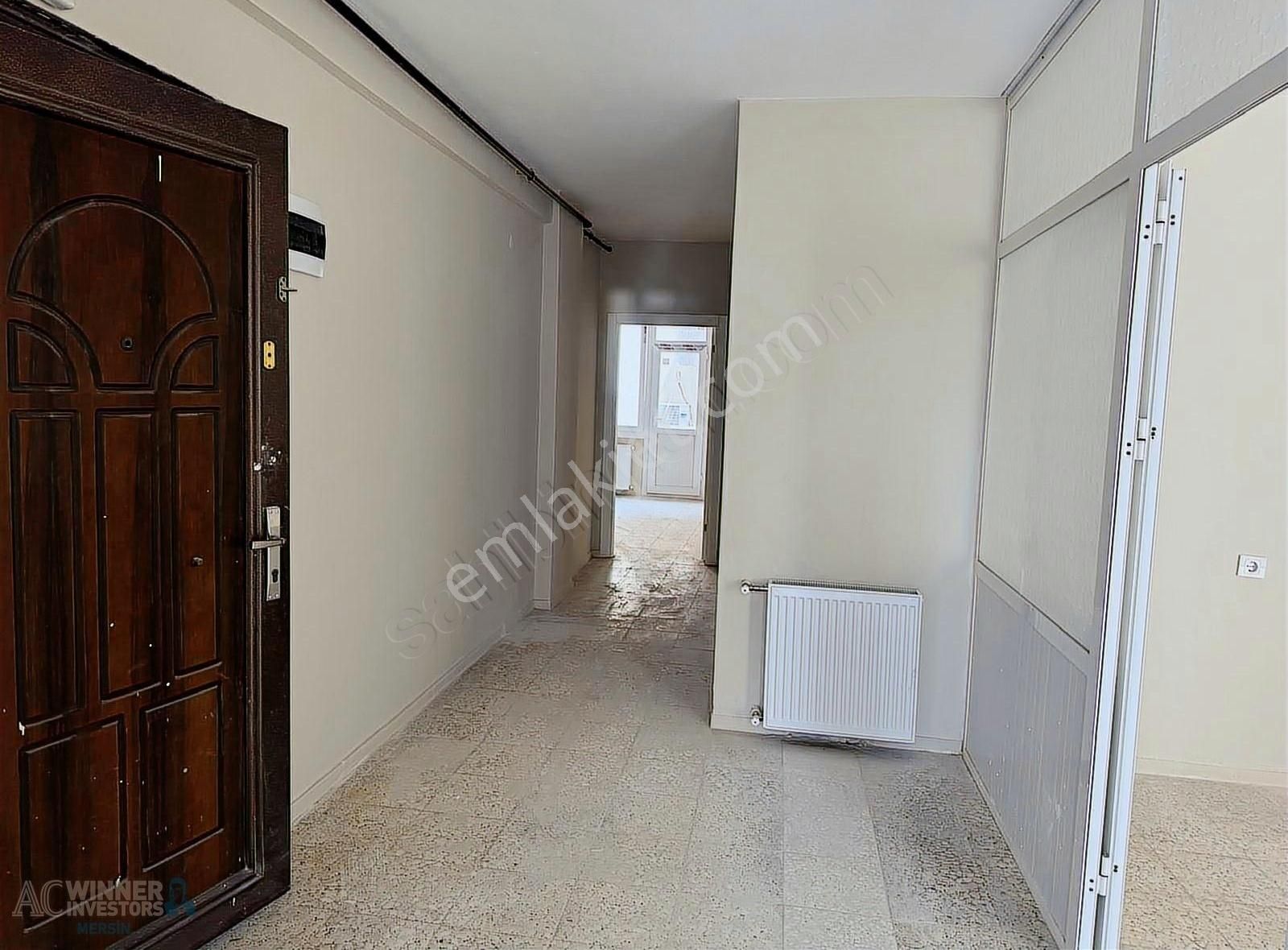 Bütün Tesisatları Yenilenmiş Geniş 4+1 Kiralık Daire