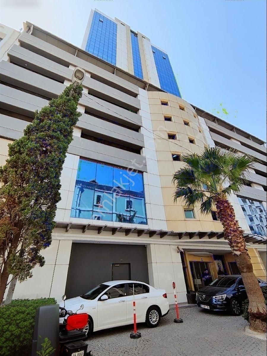 Kw Cobans'dan İzmir Punta Rezidans'ta Satılık - Projedeki En Geniş Daire!
