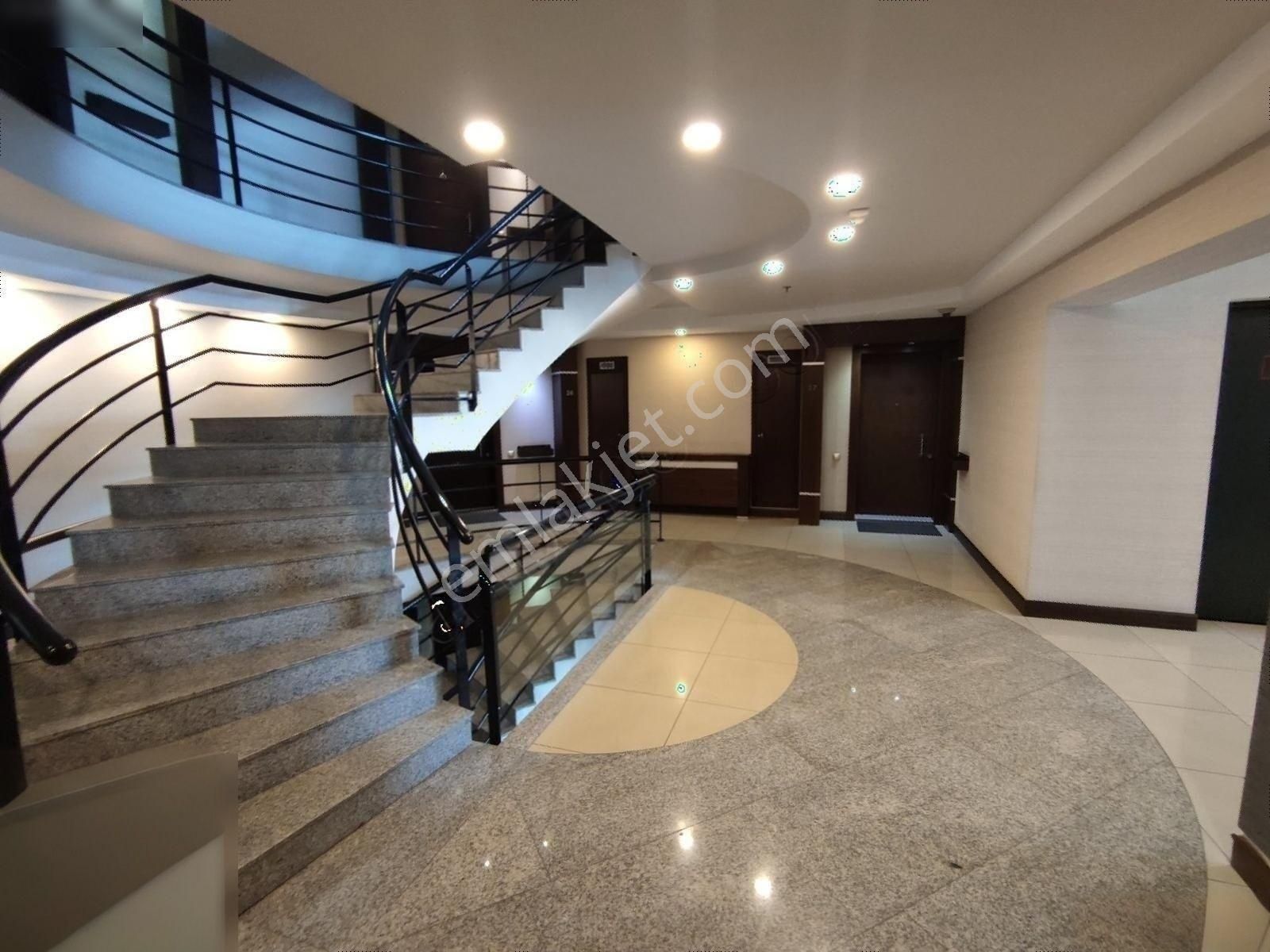 Kw Cobans'dan İzmir Punta Rezidans'ta Satılık - Projedeki En Geniş Daire!