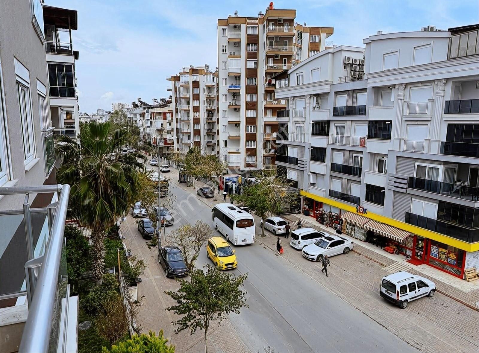 Konyaaltı Hurma'da 3+1 Güvenlikli Kiralık Daire