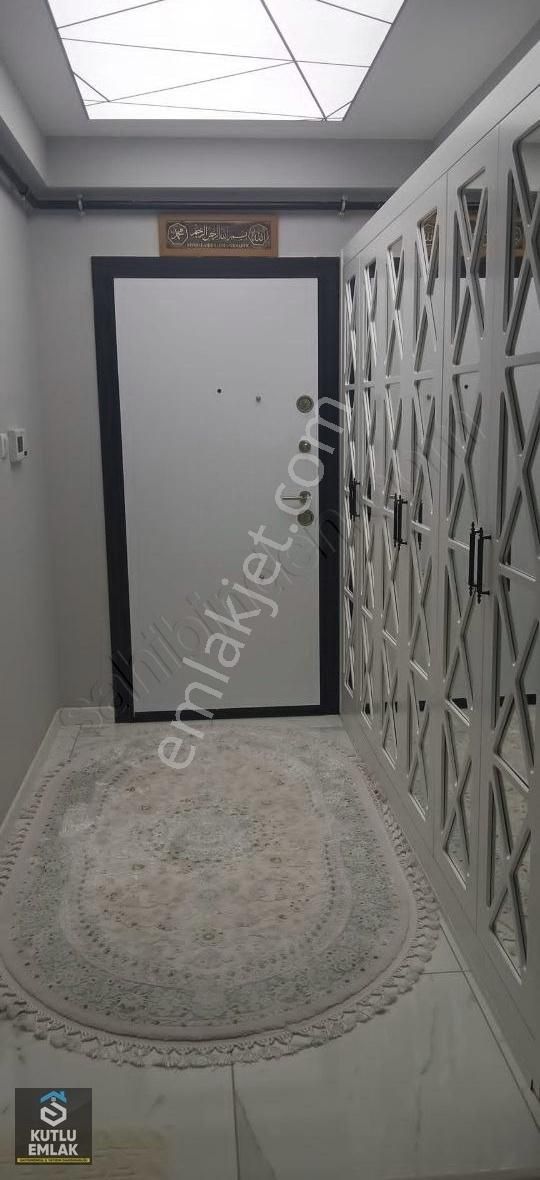Sağlık Mah De Satılık Lüks 3+1 Daire