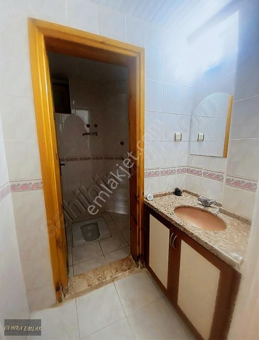 Temel Eğitimde 3+1 Geniş Ebeveyn Banyolu Kiralık Daire