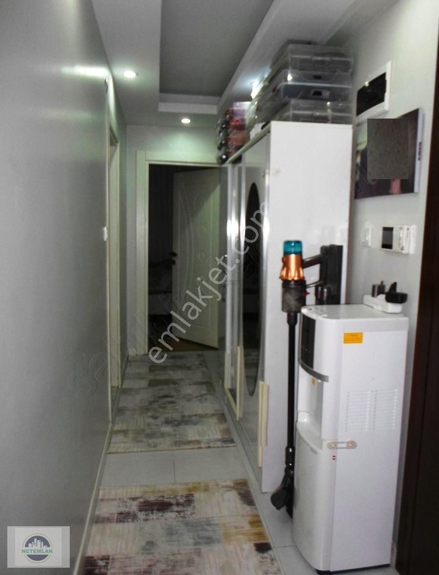 Tramvaya Ve Metro Yakın 2+1 Odalı 9 Yıllık Satılık Daire
