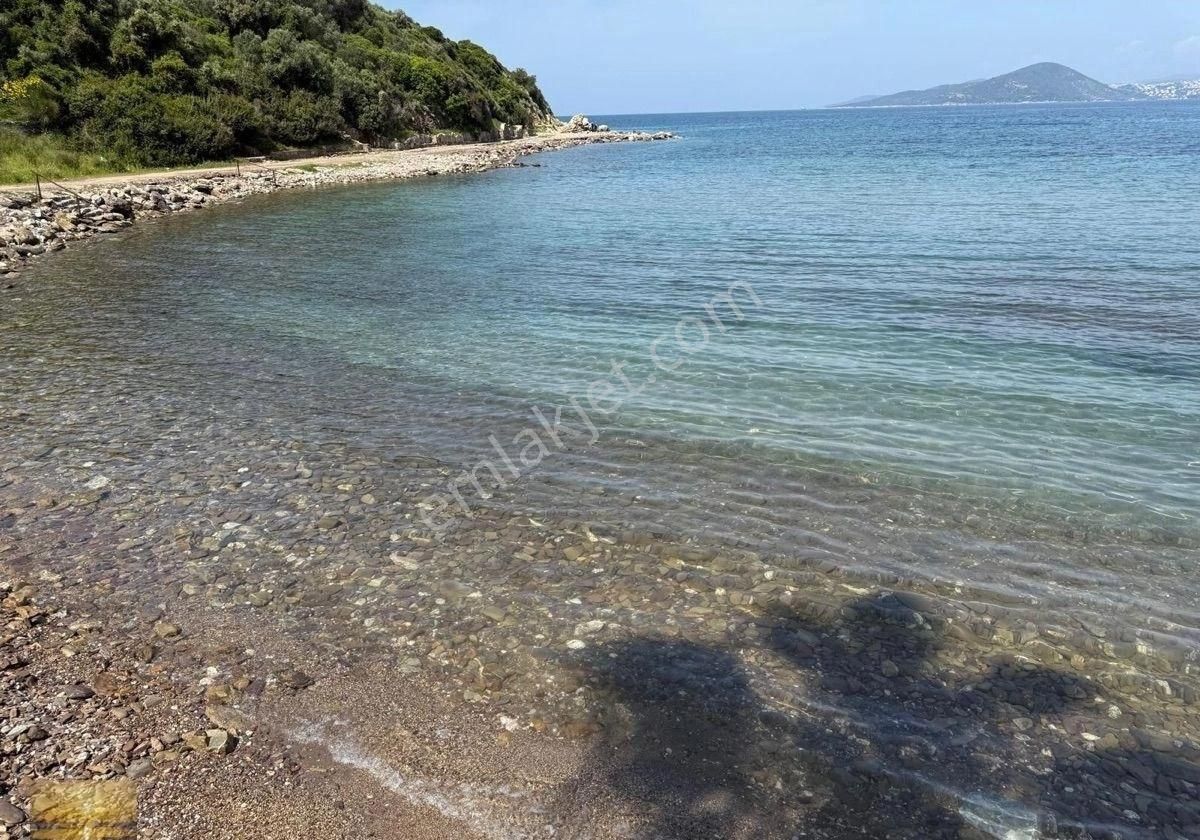 Denize Sıfır Sitede Müstakil Bahçeli Özel Havuzlu Ev - Görsel 22