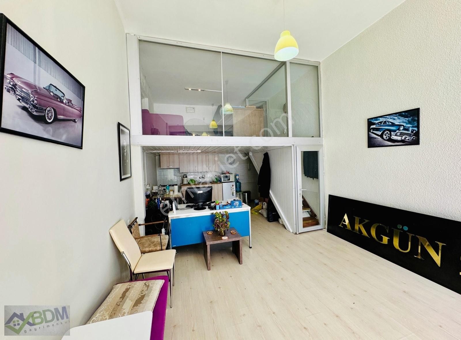 Bdm Den Veli Necdet Arığ Caddesinde Kiralık 50 M2 Dükkan