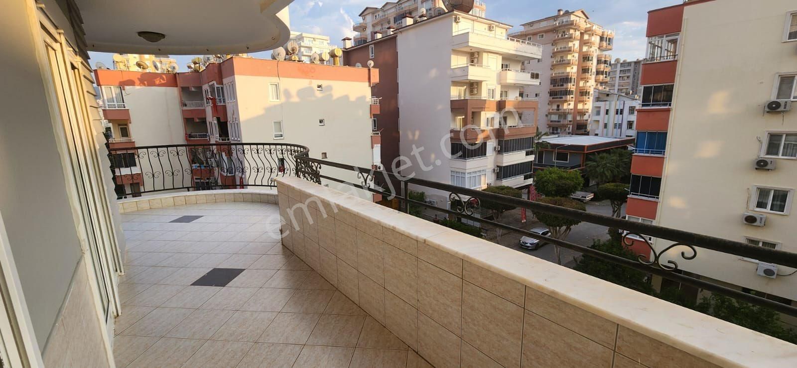 Mahmutlarda 2+1 Site İçi Havuzlu Kiralık Boş Daire