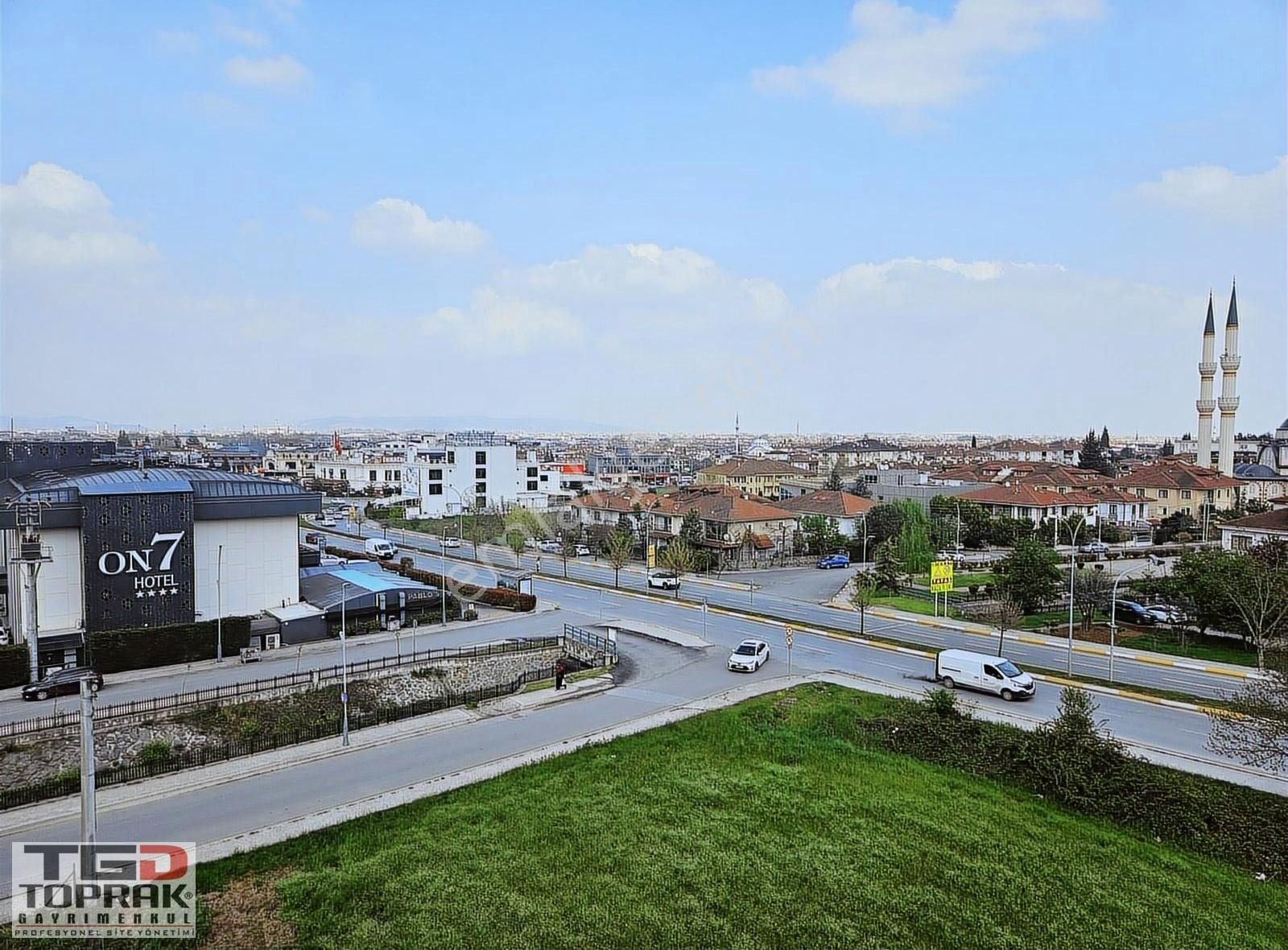 Mavi Durak Yürüme Mesafesi Kiralık Daireler
