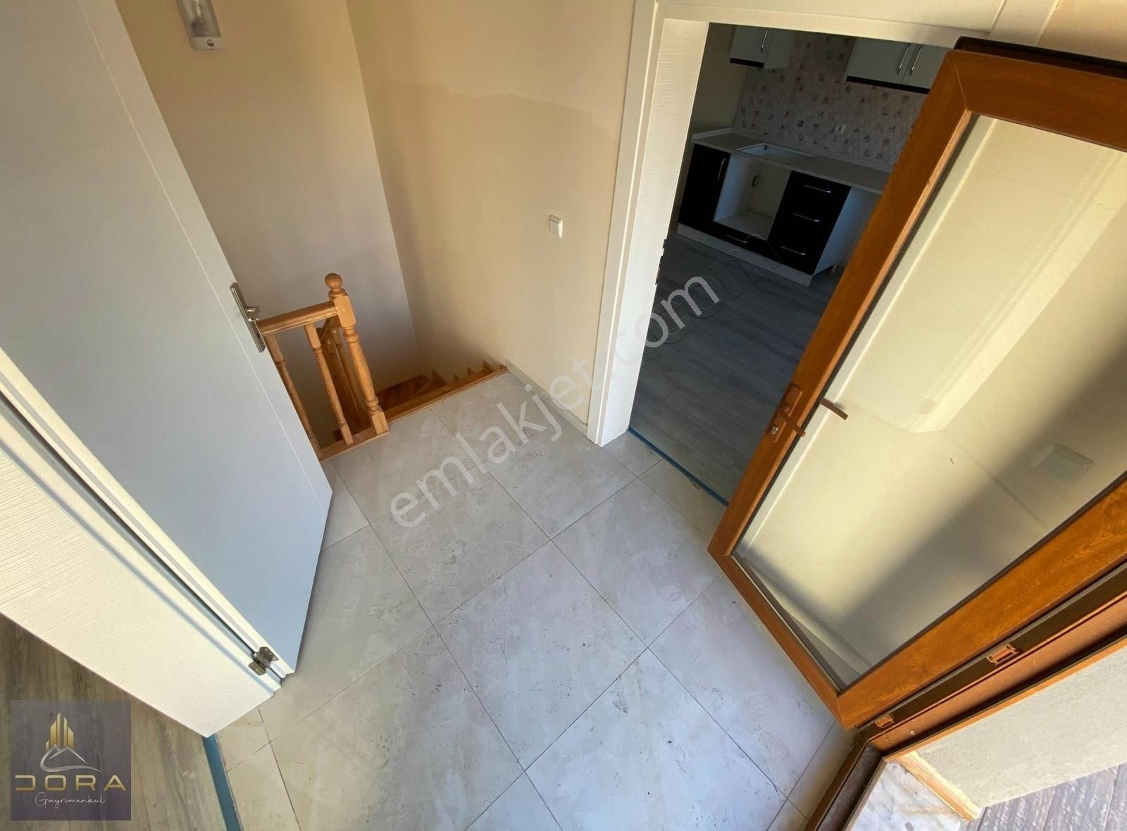 Dora Dan Altınkumda Satılık Uygun Fiyat Dev 4+1 Dubleks Daire
