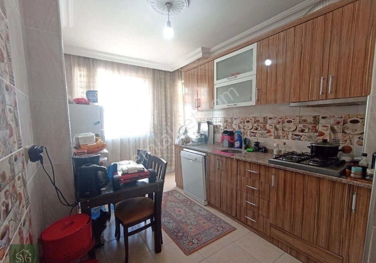 Yenigün 3+1 Asansörlü Arakat Cadde Yakını Satılık