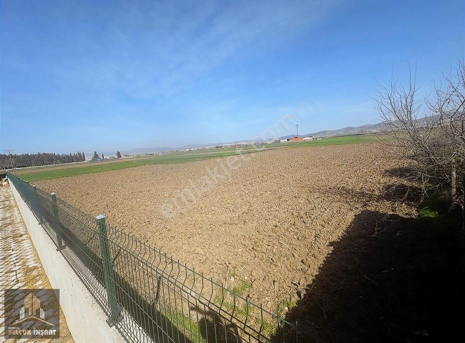 Yakupköy'de 3425 M2 Satılık Tarla