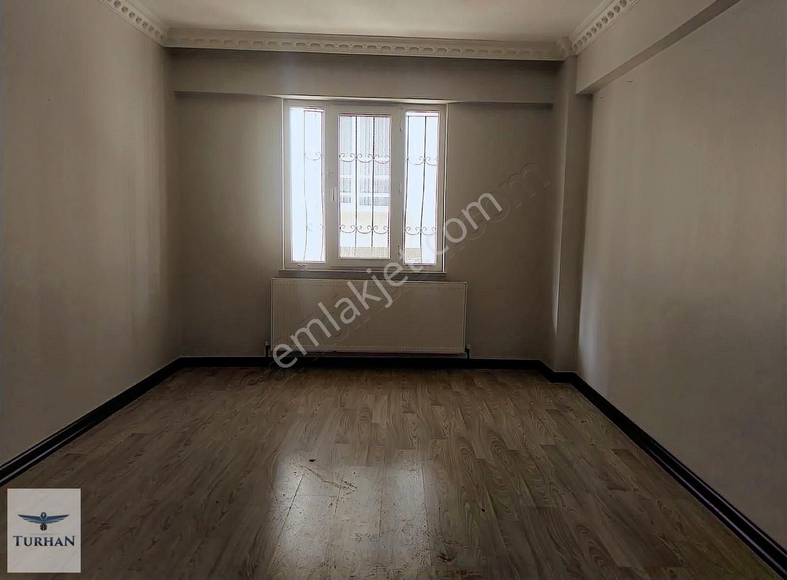 Turhan Emlak'tan Kapaklı Atatürk Mahallesinde 1+1 Kiralık Daire