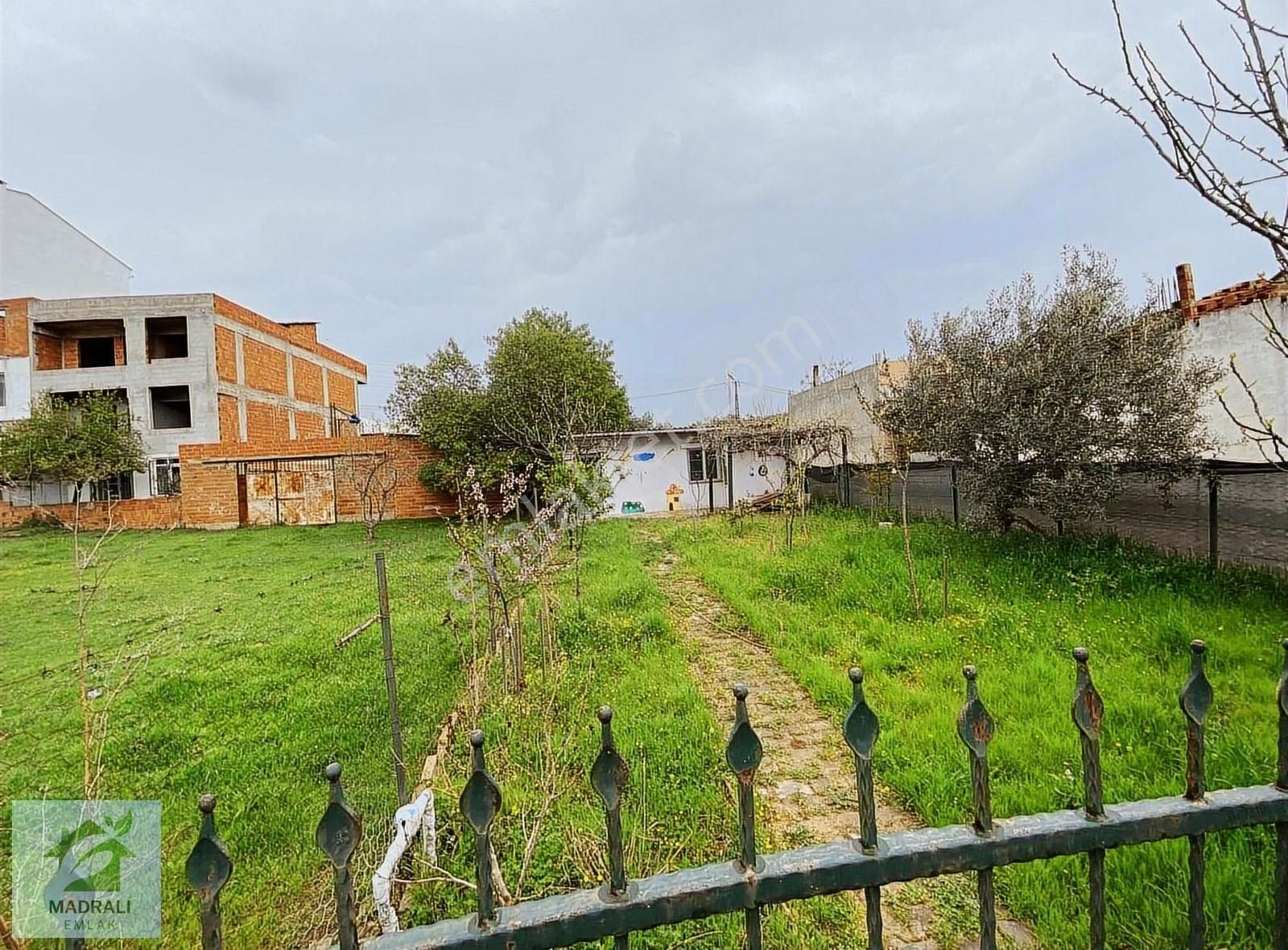 Madralıdan Edremit Tuzcumuratta Satılık Hobi Bahçesi