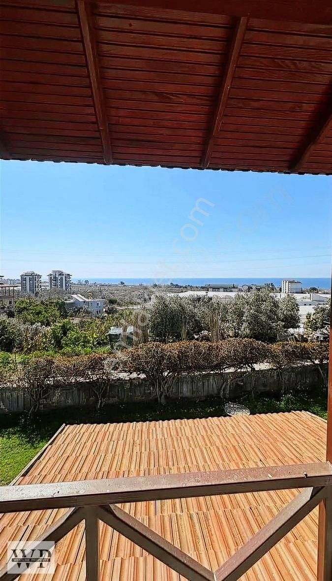 Demirtaşta 3+1 Deniz Manzaralı Site İçi Villa - Görsel 10