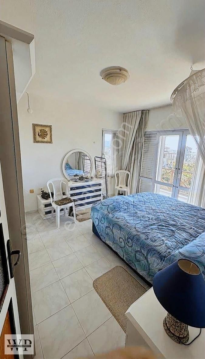 Demirtaşta 3+1 Deniz Manzaralı Site İçi Villa - Görsel 2
