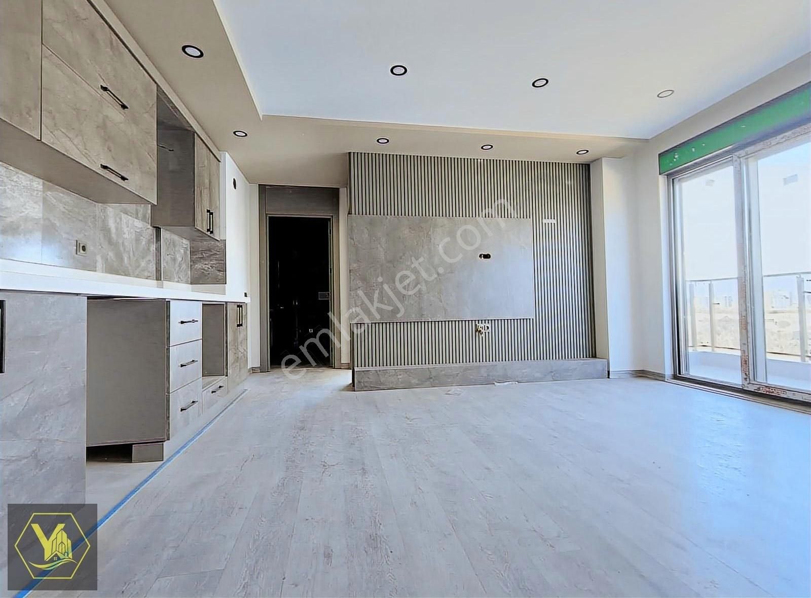 Altınova Düden Mh. Cadde Üzeri Katta Sıfır 1+1 Daire
