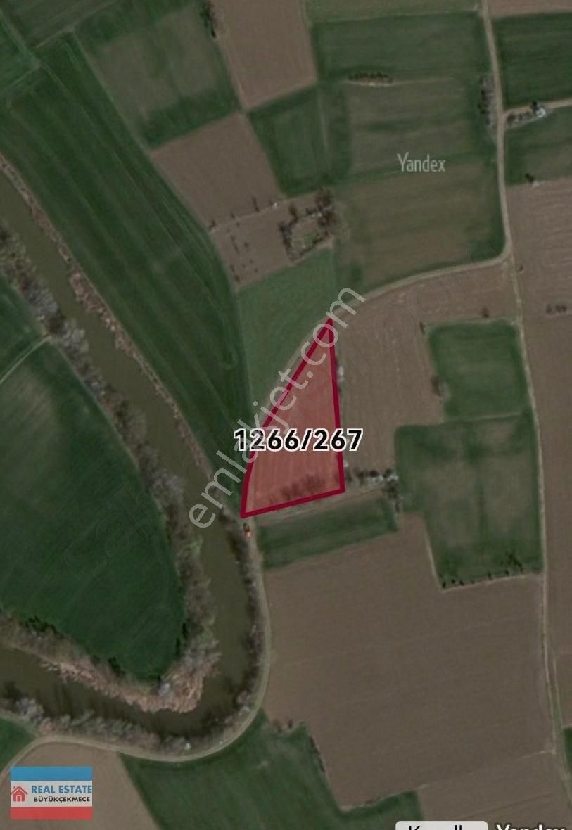 Edirne Merkez Umurbey Köyü 3381 M2 Yol Üzeri Satılık Tarla