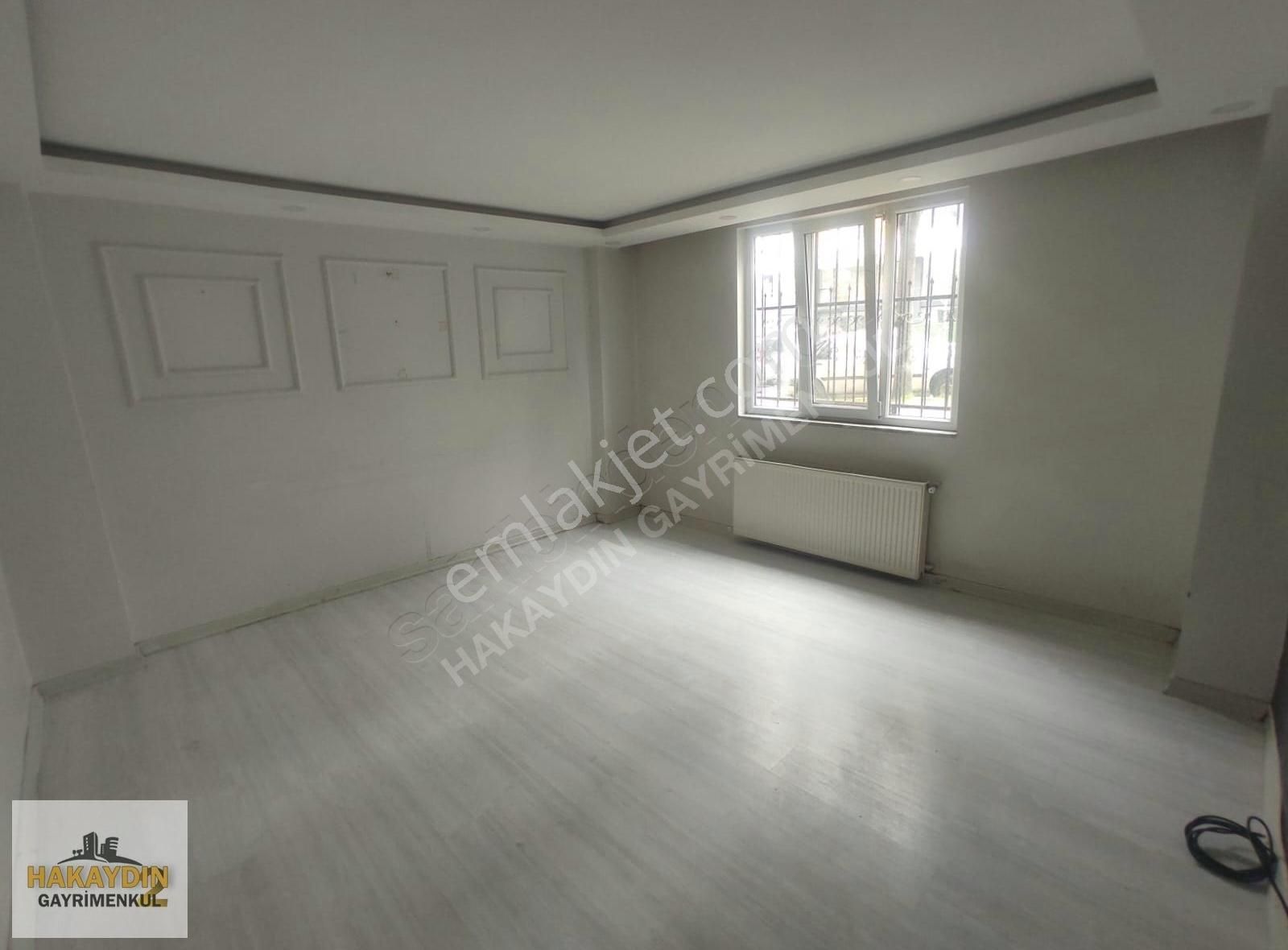 Hakaydın 2'den 75yıl Mah Temiz 90m² 2+1 Kiralık Bahçe Katı Daire