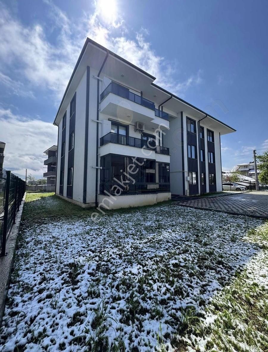 Akasya Sitesinde Satılık Sıfır 3+1 Daire