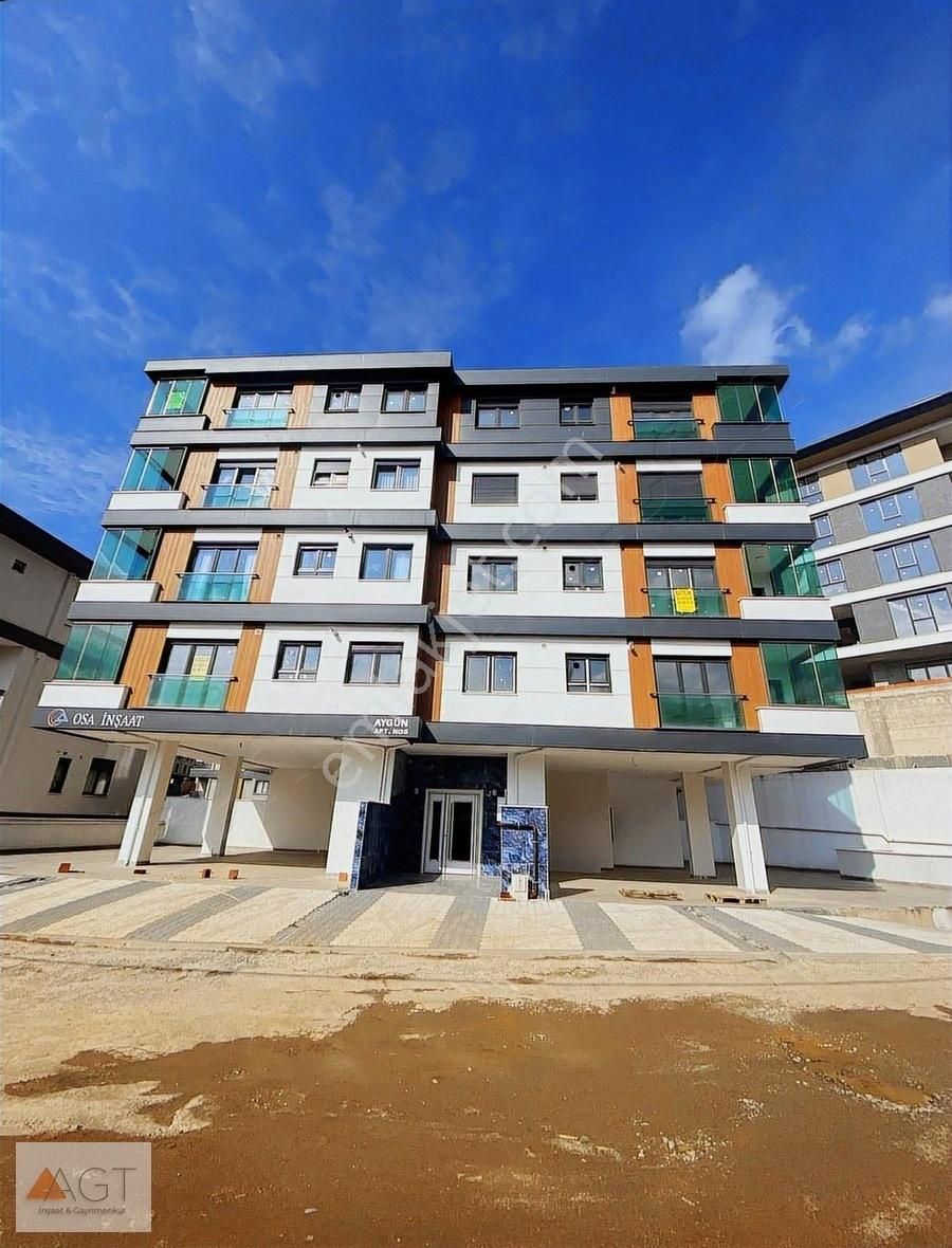 Agt'den Üsküdar Kirazlıtepe De Boğaz Manzaralı 120m2 3+1 Satılık