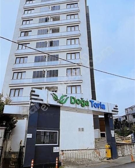 Pendik Doğatoria Da Balkonlu Çok Kullanışlı 2+1 Kiralık Daire