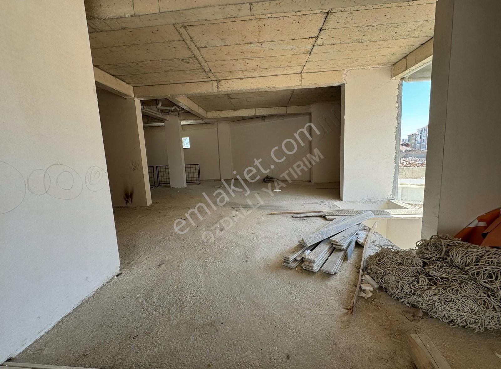 Özdallı Yatırımdan Genç Osman Caddesine Cephe 310 M2 Satılık