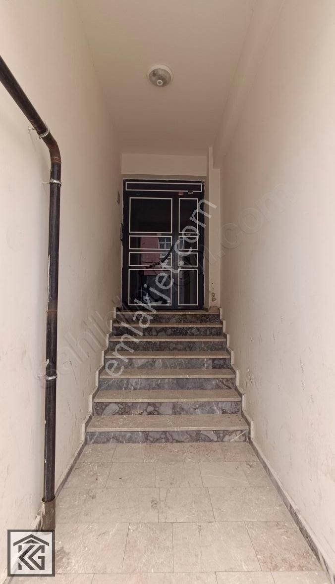 Kocalardan Ali Ulvi Caddesi Yakını 3+1 Sıfır Arakat Daire