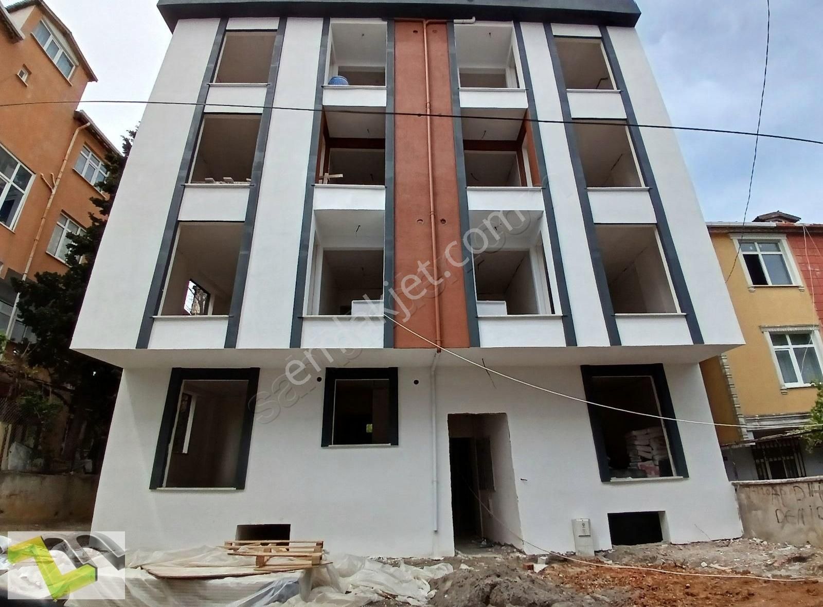 Zeymak Yapı Gayrımenkül Sultanbeyli Gölette 2+1 Satılık Daire