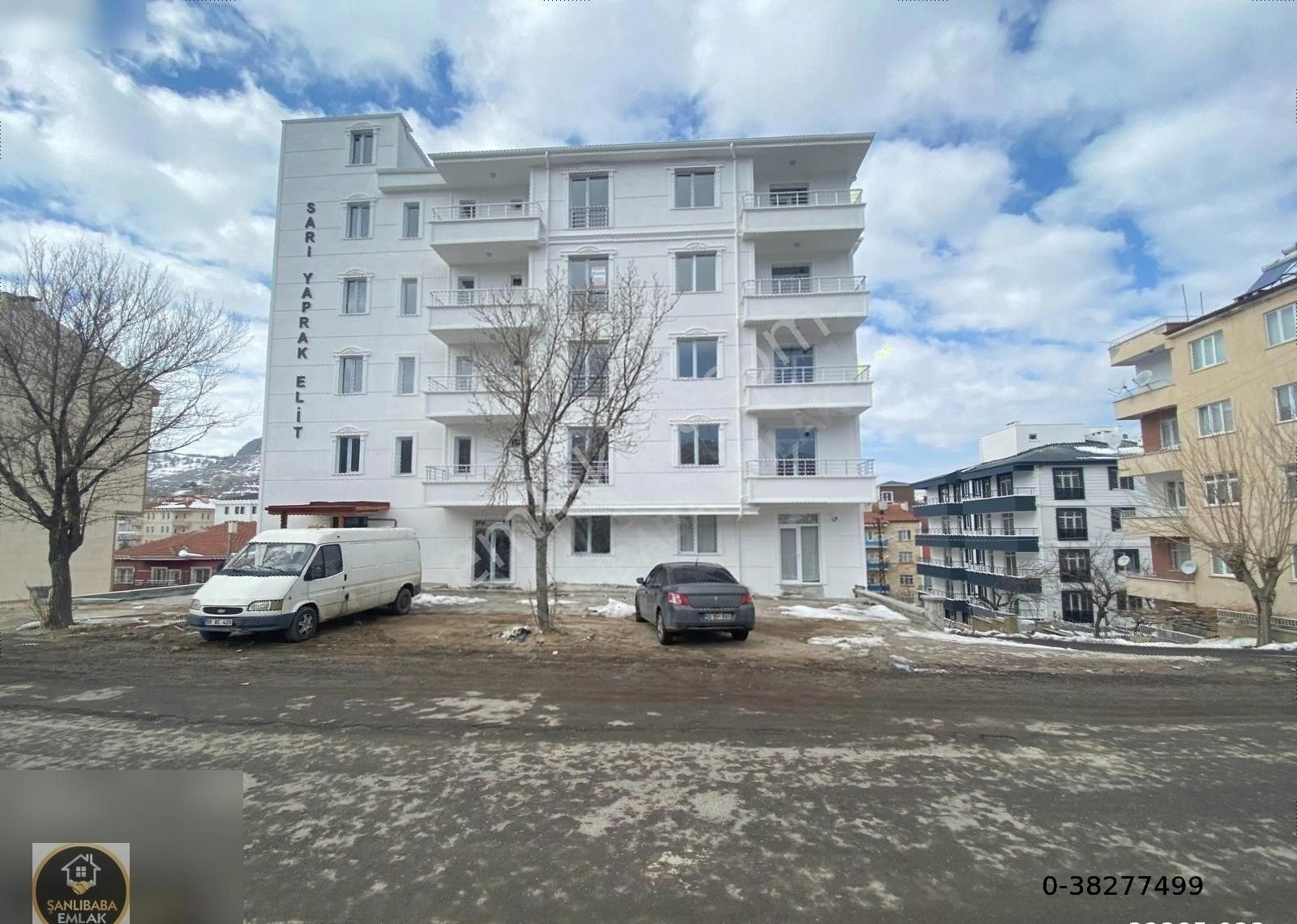 Şanlıbaba Emlak'tan Merkezi Konumda Satılık 1+1 Daire
