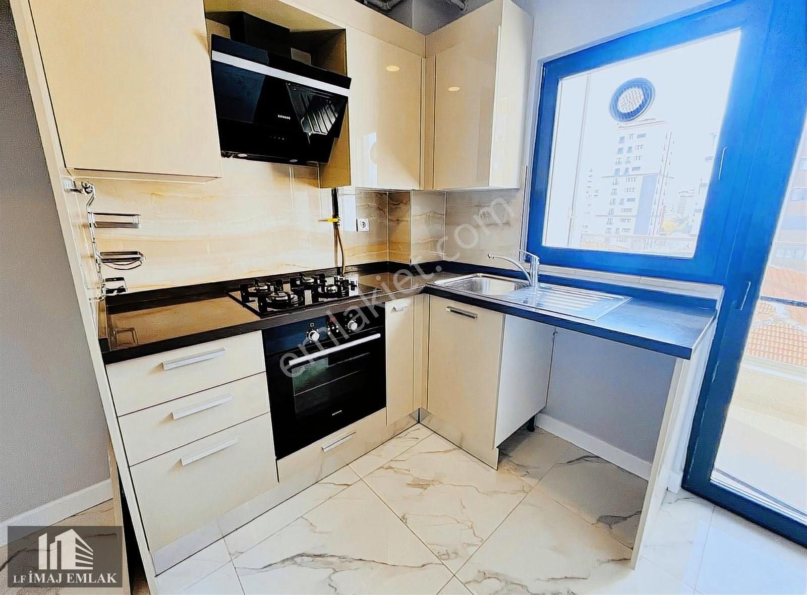 Lf İmaj Şenesenevler Minibüse 1. Sokak Marmaraya Yeni 2+1 Balkon