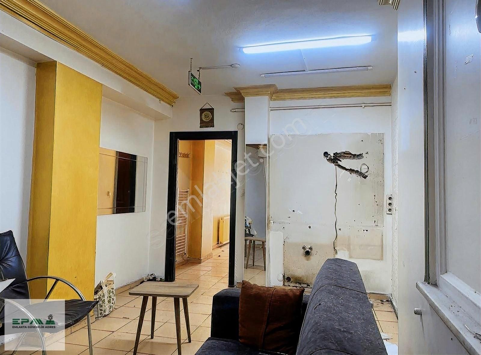 Kurtuluş Meydanda Her İşe Uygun 40 M2 Ofis-dükkan Düz Giriş