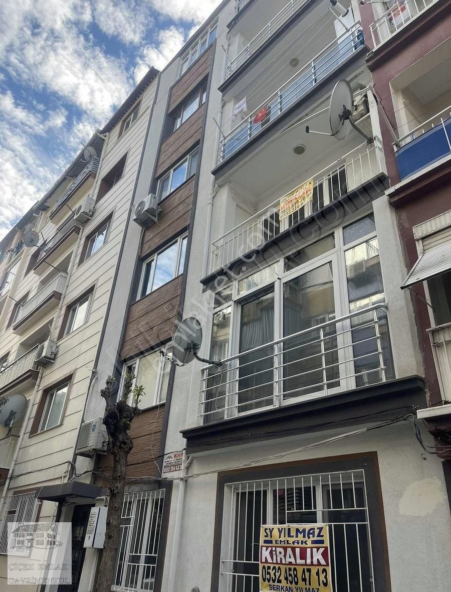 Cafe Seraya Yakın Konumda Masrafsız Ara Kat Daire
