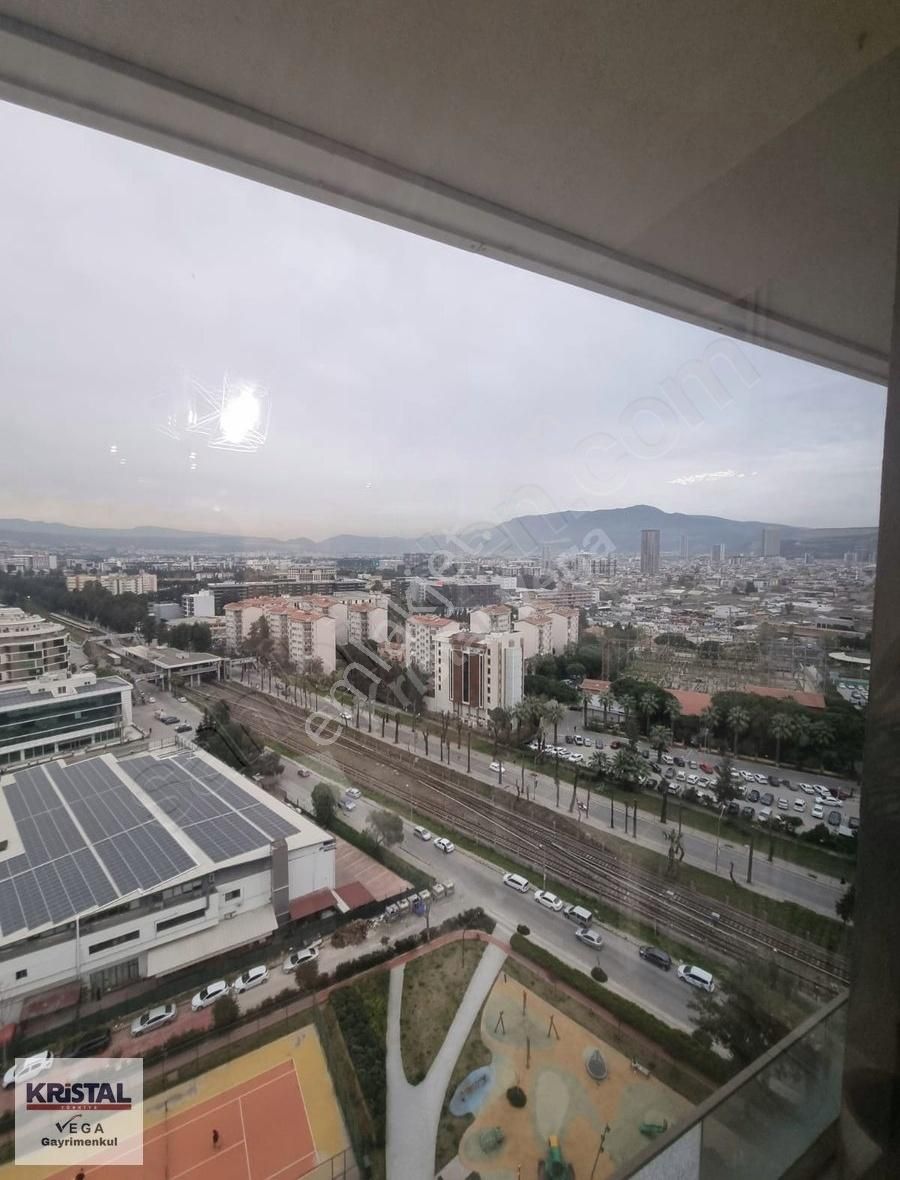 Bornova Kazım Dirik Mahallesinde Folkart Incityde Satılık 1+1