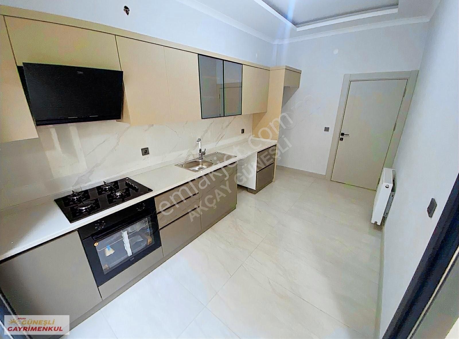 Güneşli'den Altınkum'da Şık Tasarım&ebeveyn Banyolu 2+1 Daire