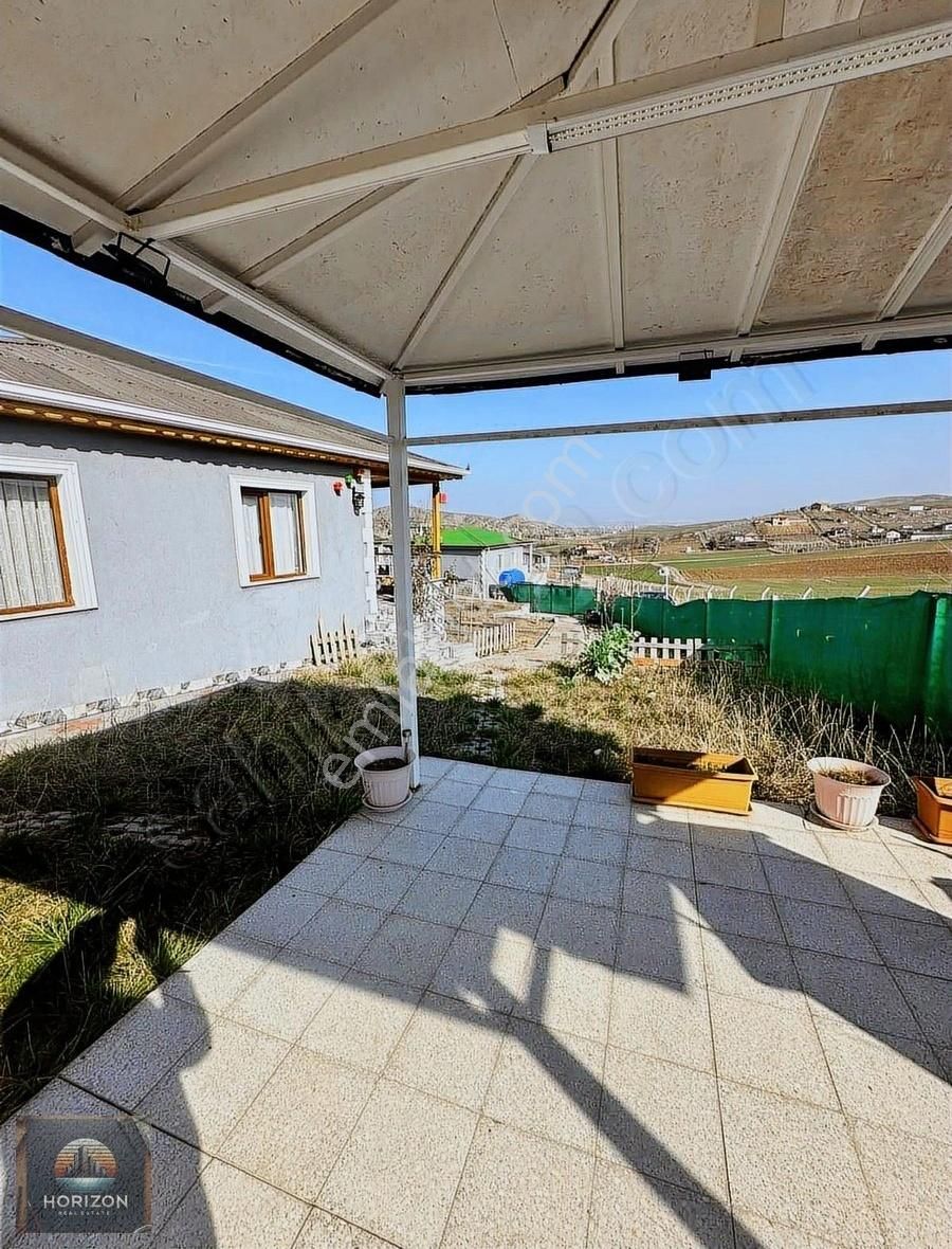 Pursaklar 500 M2 Elektrik Su Mevcut Meyve Ağaçlı Hobi Evi