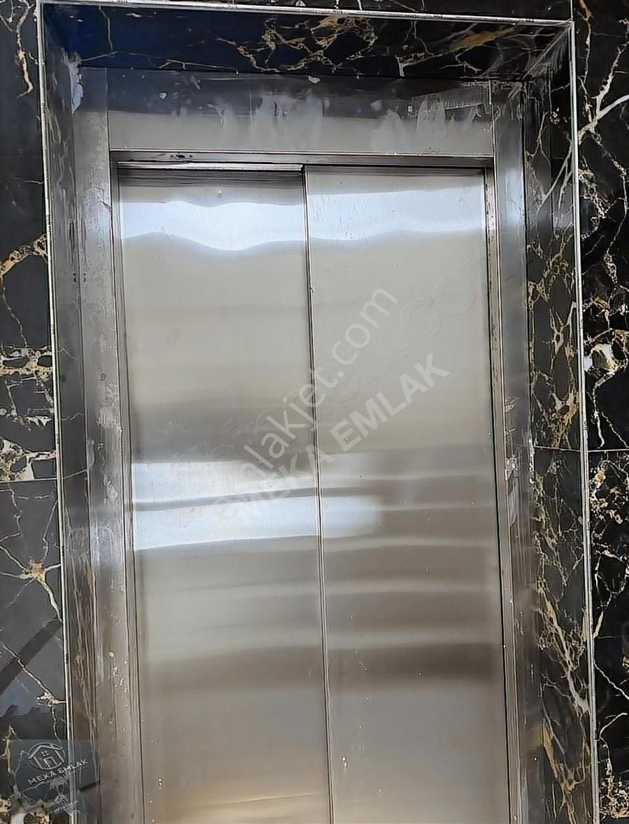 Meka Emlak' Tan Yeşilovacık Denize 600m Satılık Yatırımlıkdaire