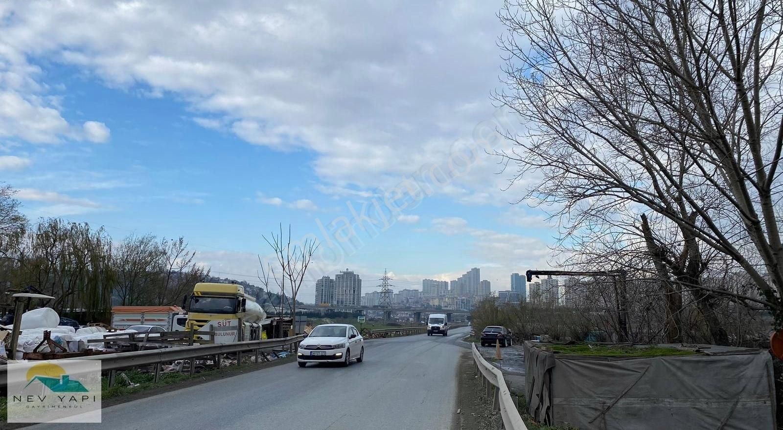 ** Nev Yapı Arsa Ofisinde 275 Metrekare ** - Görsel 7