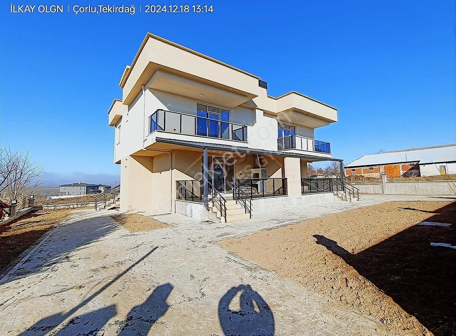 Brothersdan Sarılarda 4+1 Sıfır İskanlı Satılık Villa