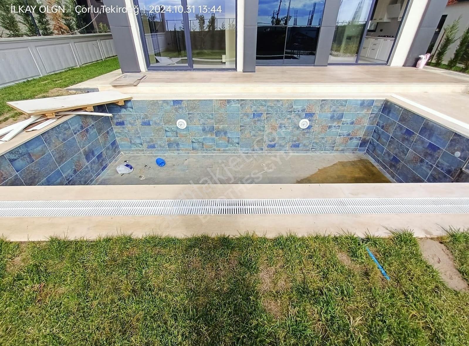 Brothersdan Önerlerde 580m2 Arsa Paylı Satılık 4+1 Sıfır Villa - Görsel 3