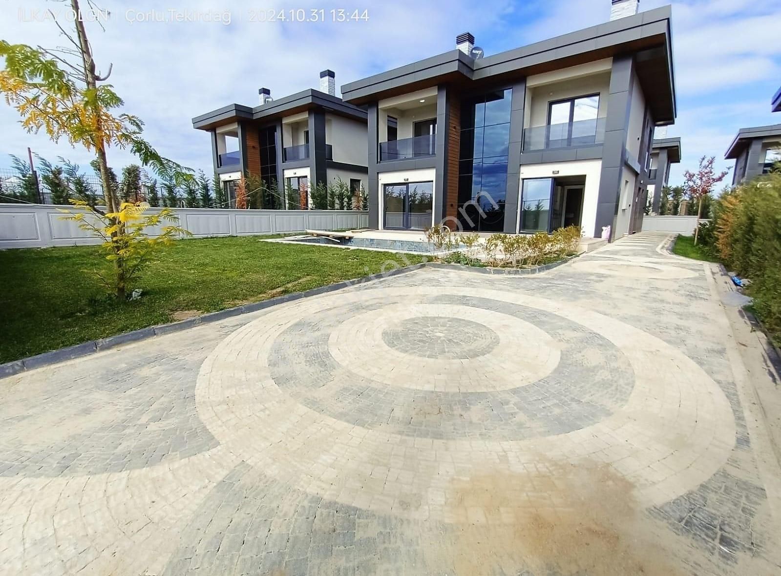 Brothersdan Önerlerde 580m2 Arsa Paylı Satılık 4+1 Sıfır Villa - Görsel 19