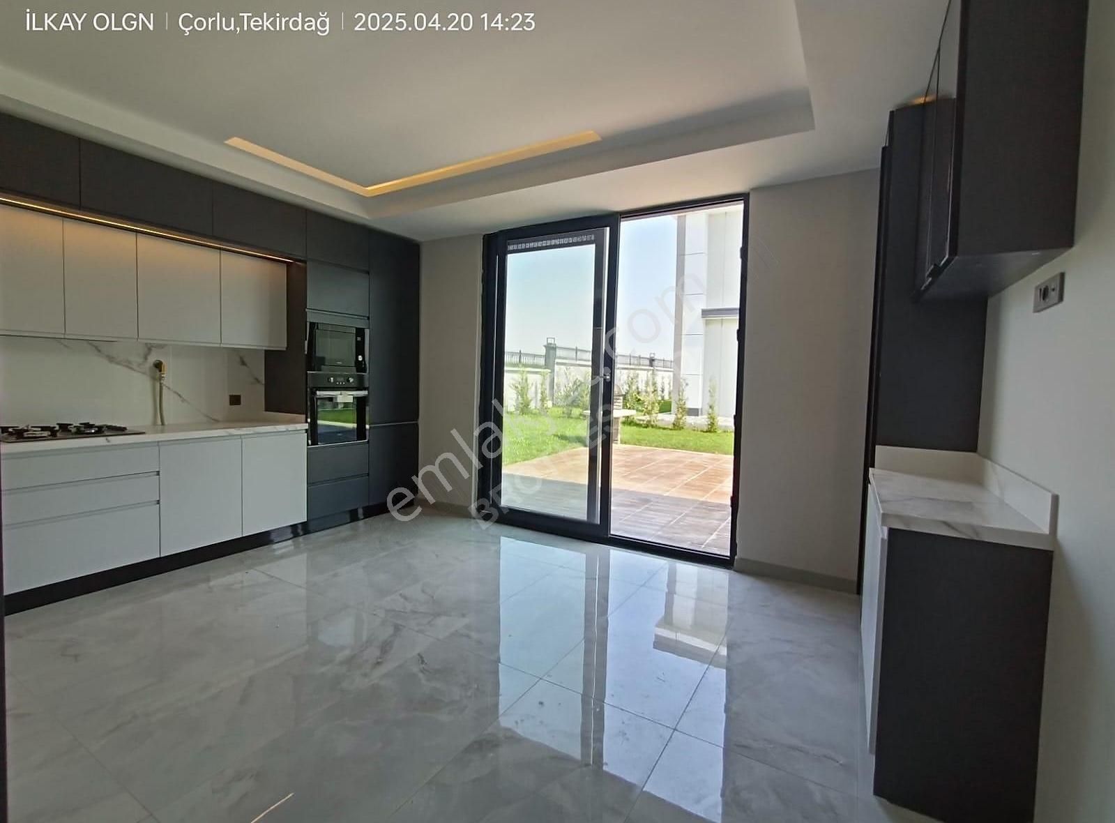 Brothersdan Önerlerde 380m2 5+1 Sıfır İskanlı Satılık Villa - Görsel 19