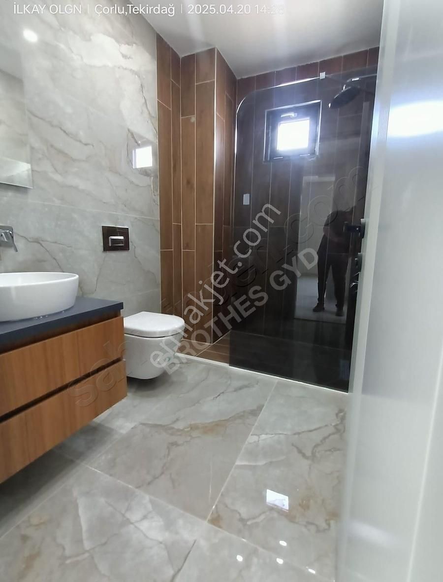 Brothersdan Önerlerde 380m2 5+1 Sıfır İskanlı Satılık Villa - Görsel 21
