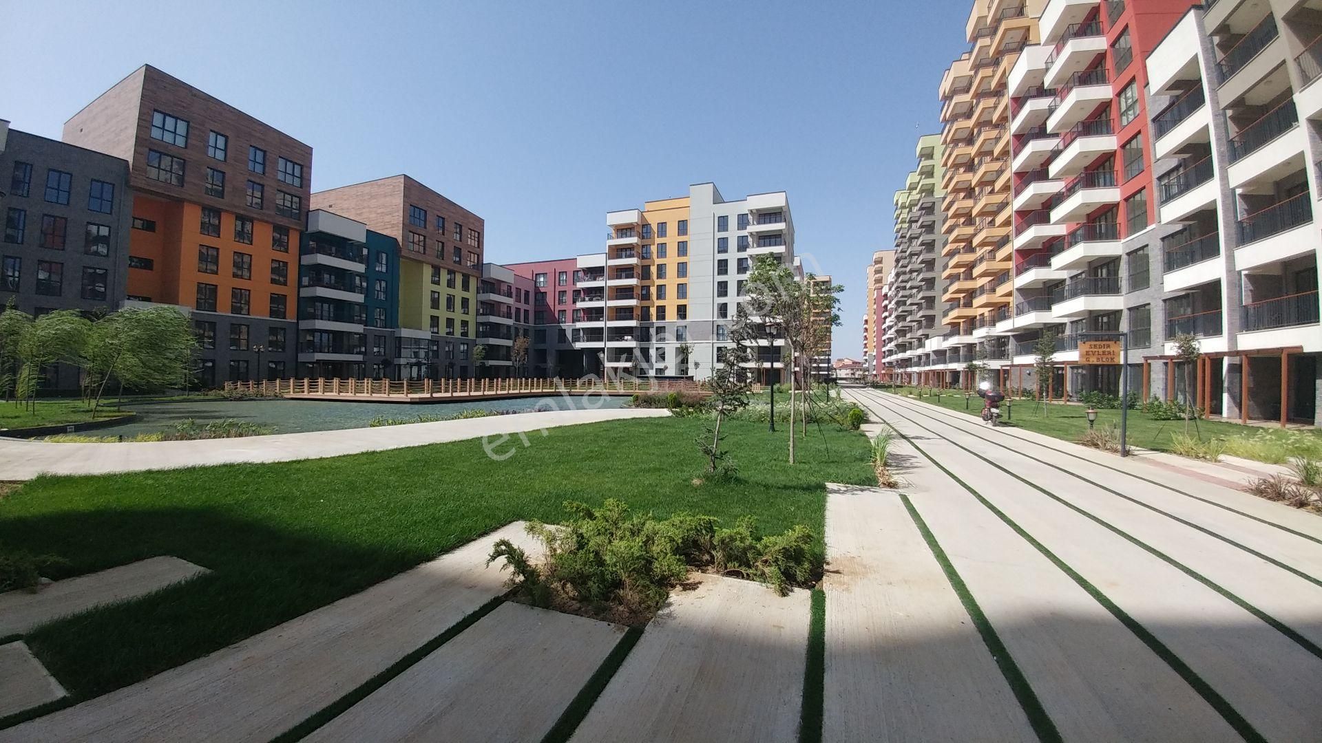 Seeworld Sinpaş Aydos Country Balkonlu 1+1 Satılık 74m2 Aydos