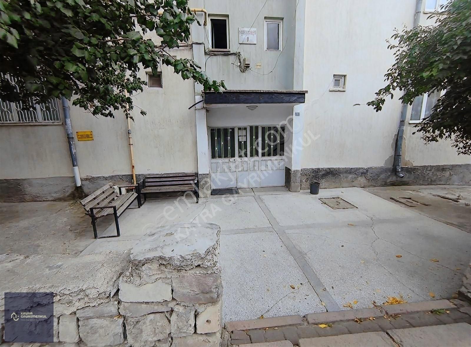 Kayra'dan Ana Cadde Üzeri Yatrımlık Kentsel Dönüşümde Satlık 3+1