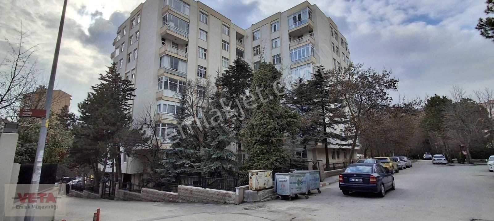 Oran'da Satılık Konut 4+1 Net 170 M2