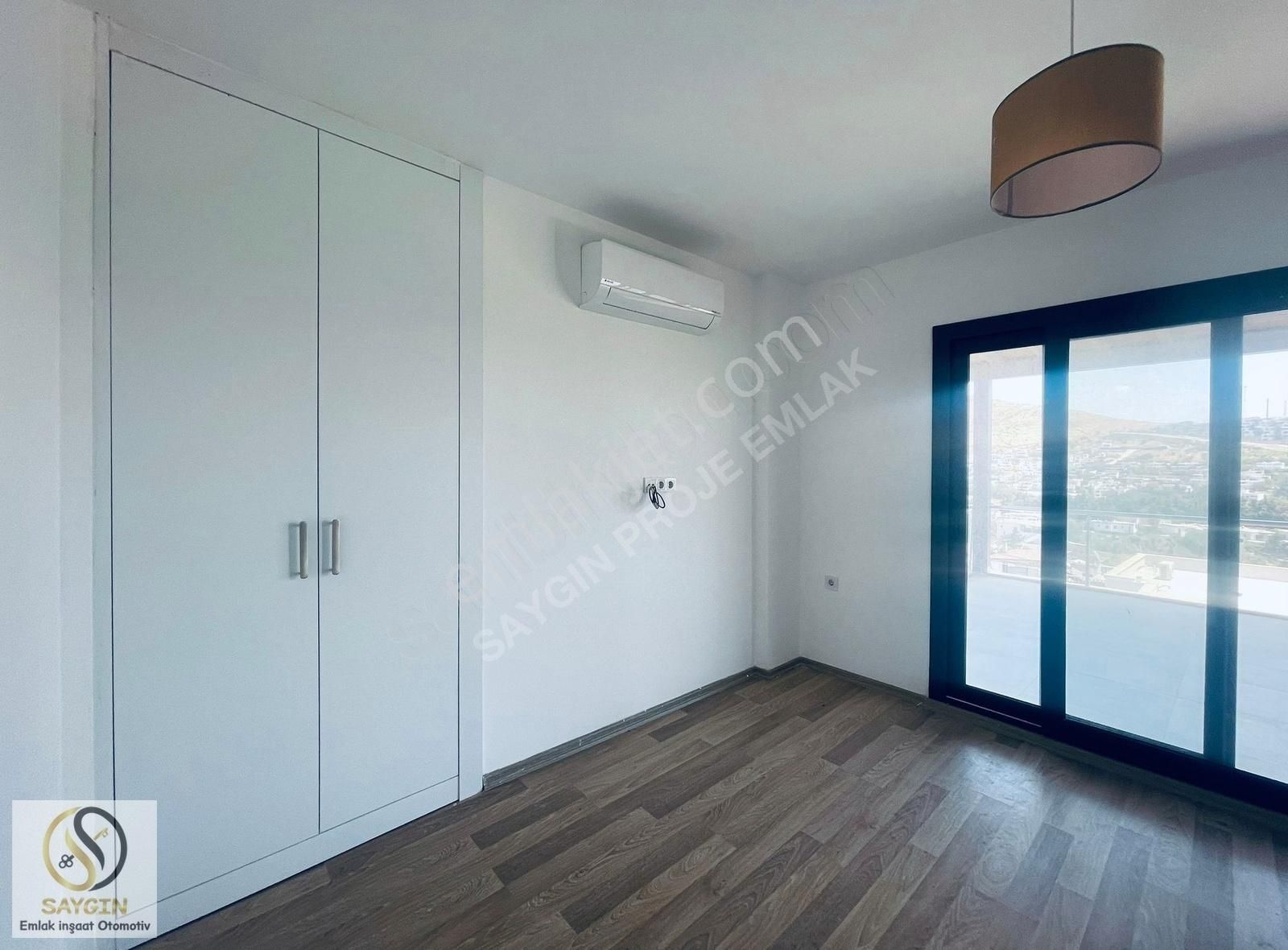 Akyarlar Fenerde Tam Müstakil Satılık Yenilenmiş 3+1 Villa - Görsel 5