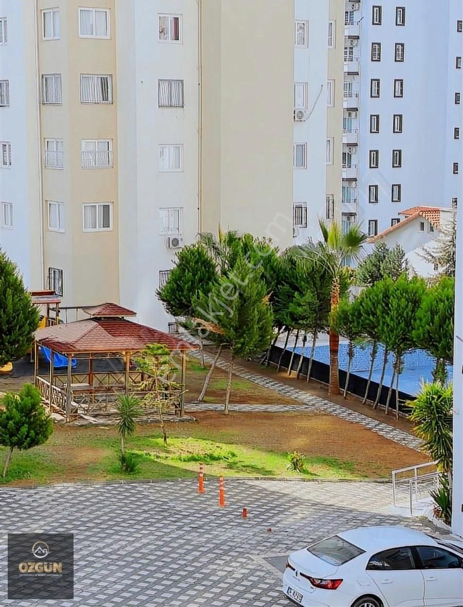 Özgün'den 100.yıl Diş Hast. Civarı K.mutfak Satılık 3+1 Daire