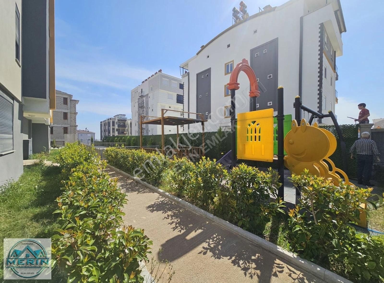 Şehir Hastanesi Yakını Havuzlu Tek Bloklu 2+1 Dubleks Daire