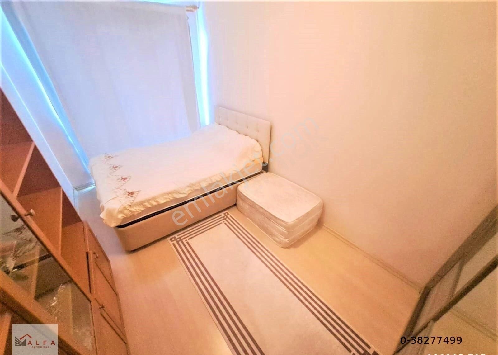 Akçay'da Alfa Gayrimenkul'den Ön Cephe Cam Balkonlu Doğalgazlı 1+1 Eşyalı Daire