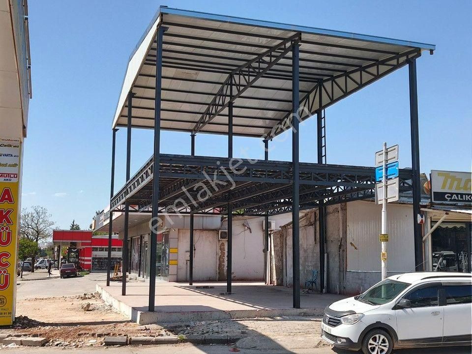 Repa Gayrimenkul'den Küsget Anafartalar Cadde'de Kiralık Dükkan